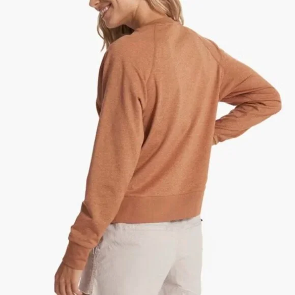 Vuori Halo Crewneck Pullover - Picture 2 of 5